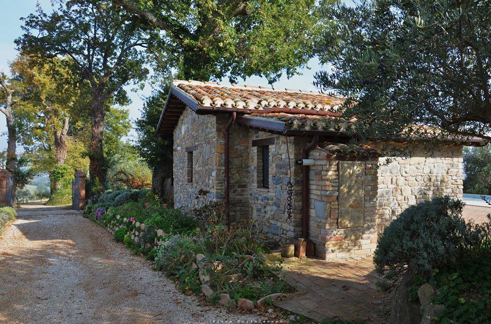 Casale Il Cerqueto Bed & Breakfast Сан Северино Марке Стая снимка