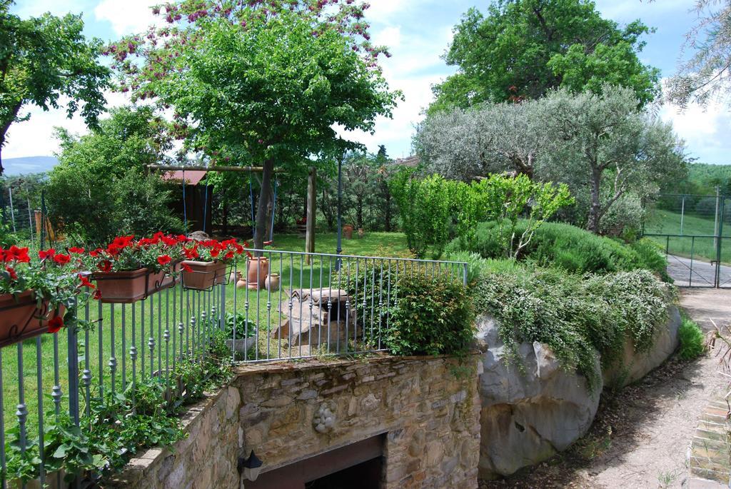 Casale Il Cerqueto Bed & Breakfast Сан Северино Марке Стая снимка